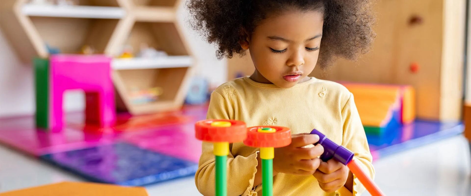Jeu solitaire : l'enfant, maître de son domaine