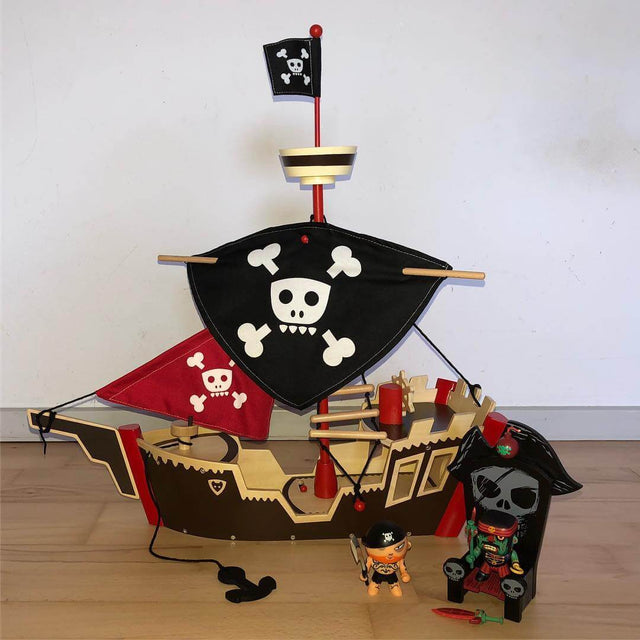 Bateau pirate en bois Arty Toys - Ensembles de jeu by Djeco