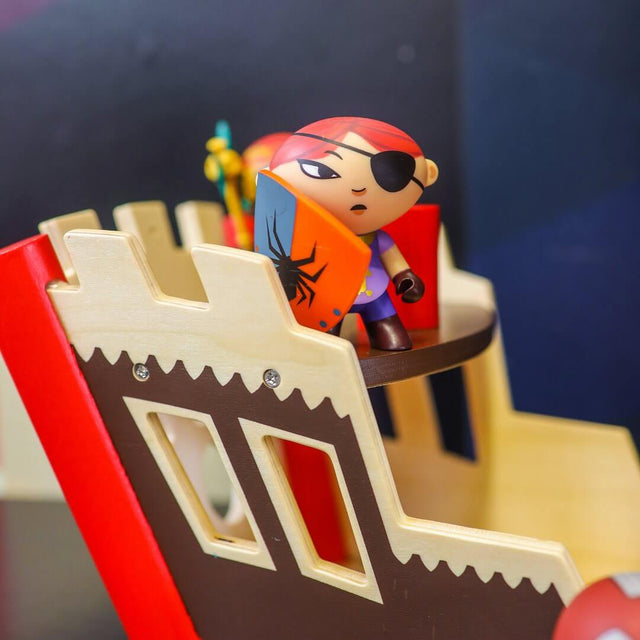 Bateau pirate en bois Arty Toys - Ensembles de jeu by Djeco