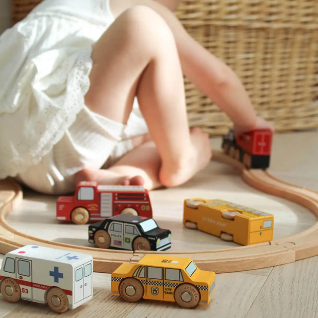 Ensemble de 6 véhicules de ville en bois - Véhicules de jeu by Le Toy Van