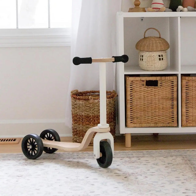 Trottinette en bois KinderScooter - Jeux d'extérieur by Kinderfeets