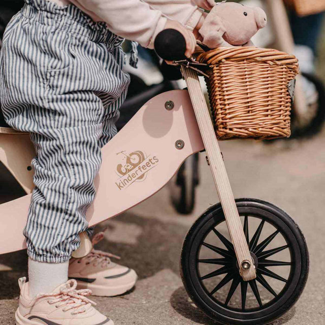 Vélo d'équilibre évolutif Tiny Tot PLUS - Rose - Jeux d'extérieur by Kinderfeets