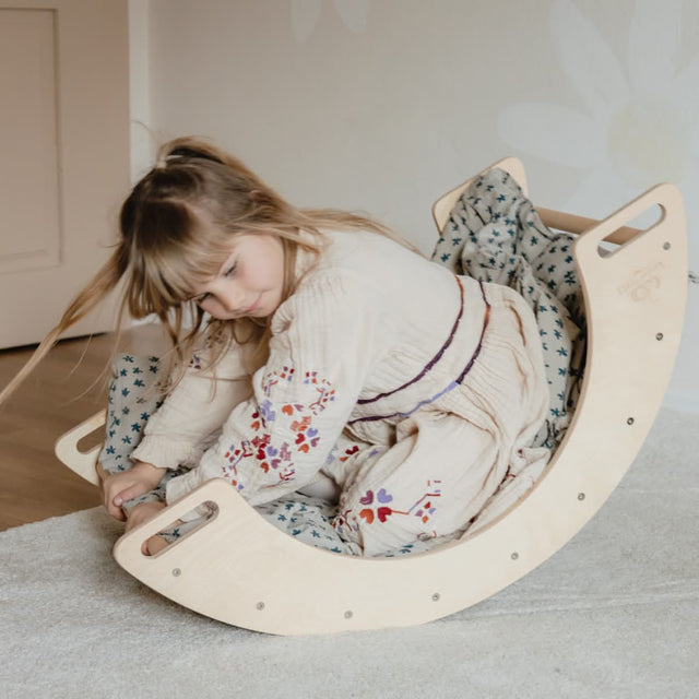 Arche à bascule et d'escalade Pikler - Jeu actif by Kinderfeets