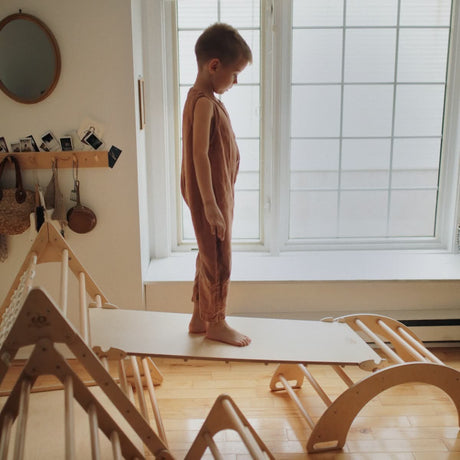 Arche à bascule + Triangle d'escalade + rampe Pikler - Jeu actif by Kinderfeets