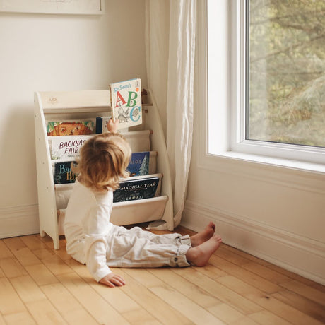 Bibliothèque à pochettes - Mobilier by Kinderfeets