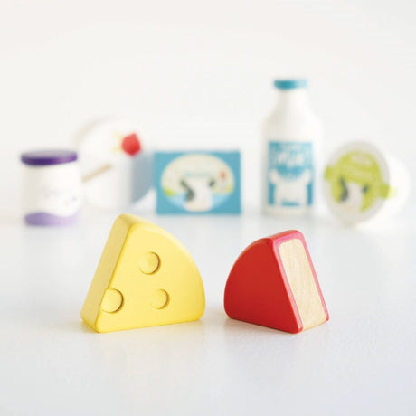 Caisse de fromage et produits laitiers du marché - Jouets d'imitation by Le Toy Van