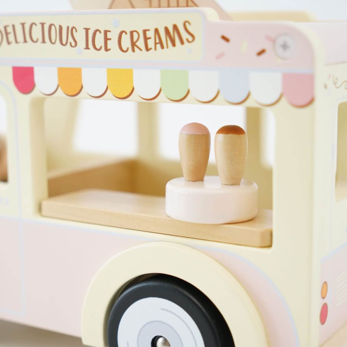Daisylane Ice Cream Van – Comme des Pirates