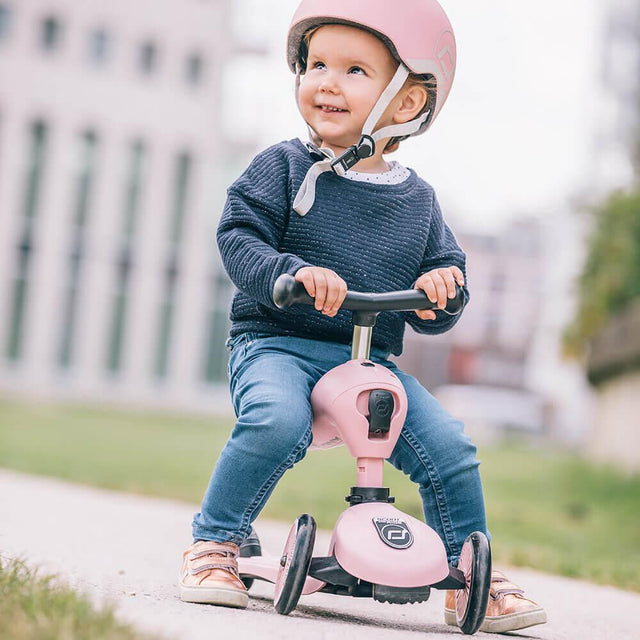 Casque Rose-Scoot & Ride-Comme des Pirates