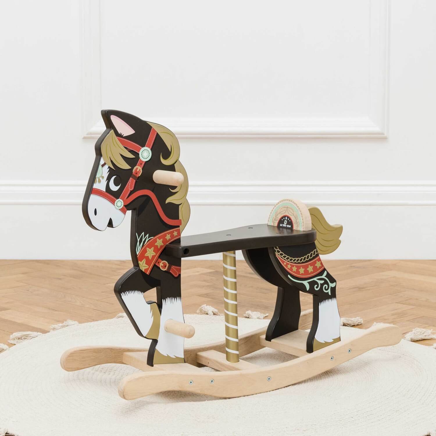 Cheval à bascule en bois sculpté et polychromé, harnaché ... - 86127523 Cheval à bascule en bois sculpté et polychromé, harnaché ... - 86127523