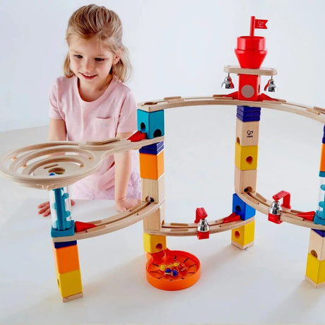 Circuit de billes Quadrilla: Évasion de château (102 pcs) - Jeux de construction by Hape
