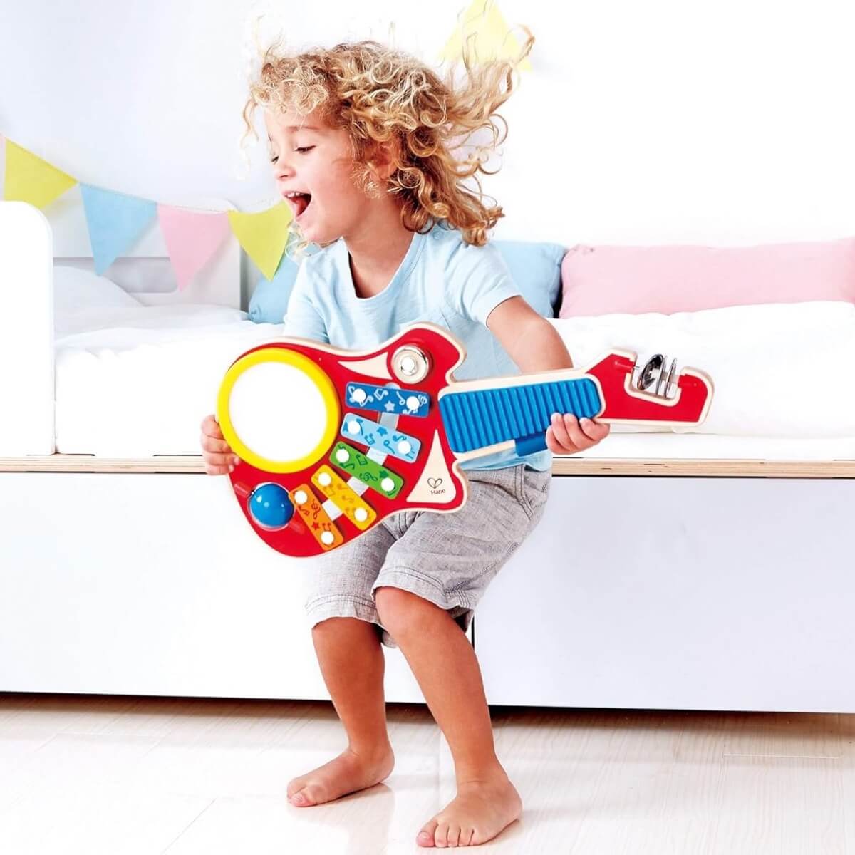 Guitare orchestre 6-en-1 - Jouets musicaux by Hape