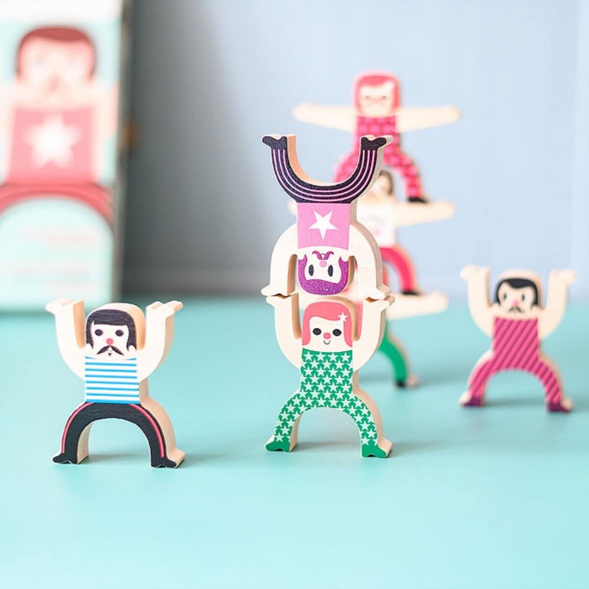 les-acrobates-equilibristes-
