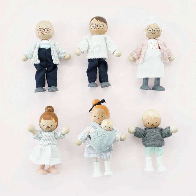 Ma famille de poupées en bois - Poupées by Le Toy Van