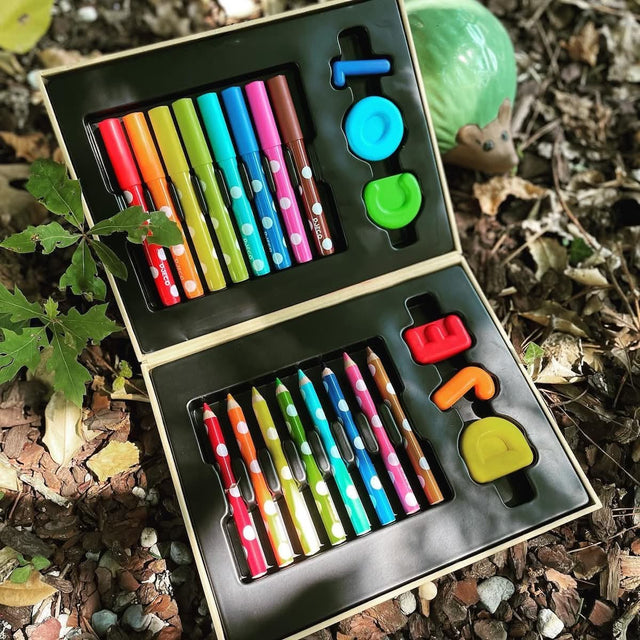 Wooden Coloring Box (23 pcs)