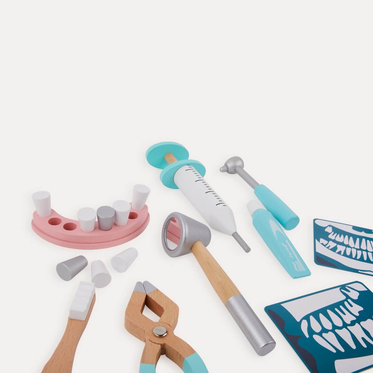 Little Dentist Wooden Kit – Comme des Pirates