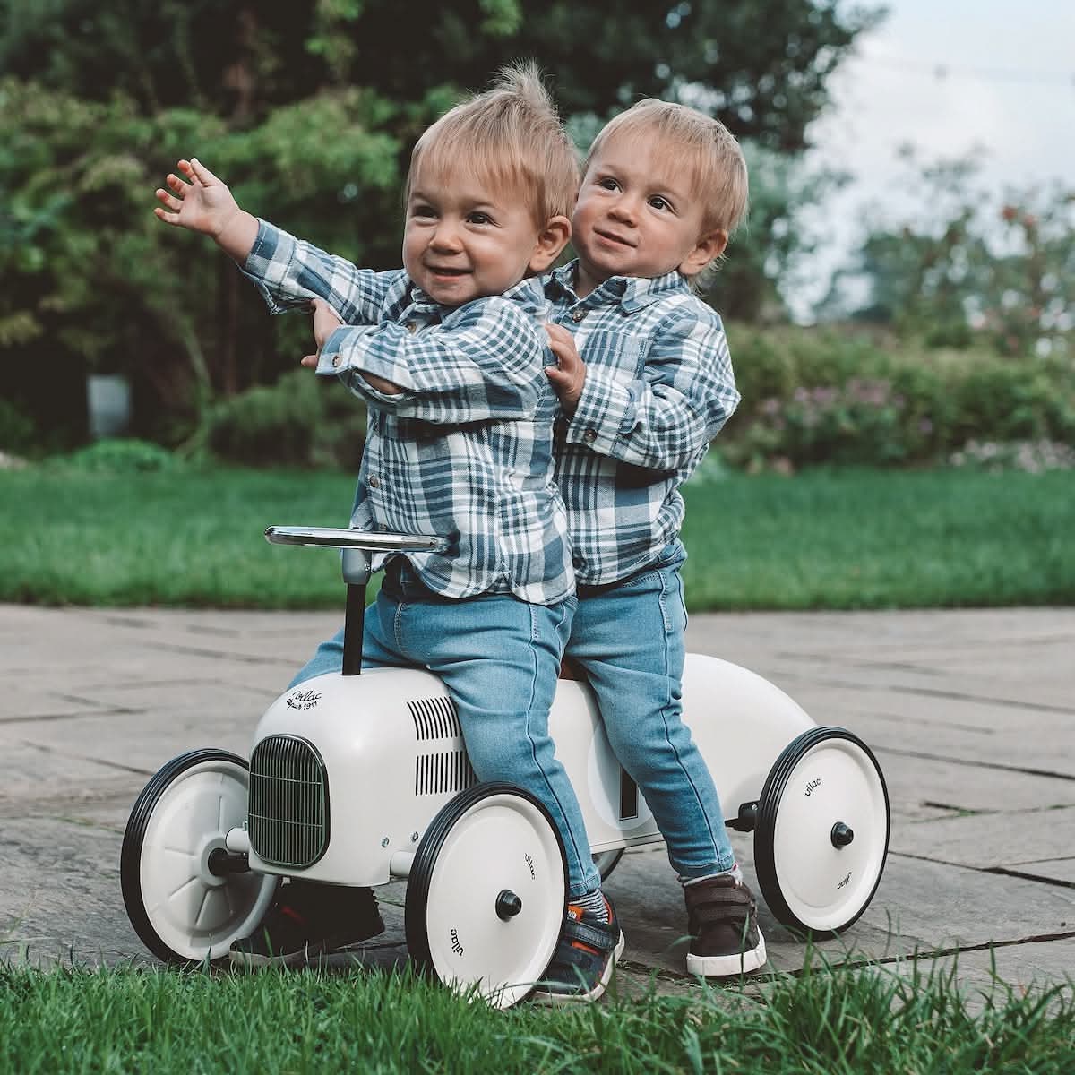 Porteur voiture de course vintage - Blanc - Porteurs by Vilac