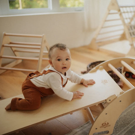 Rampe-glissoire Pikler - Jeu actif by Kinderfeets