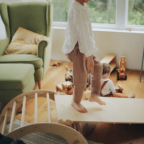 Rampe-glissoire Pikler - Jeu actif by Kinderfeets