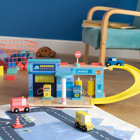 Station service en bois Avenue du Moulin - Ensembles de jeu by Moulin Roty