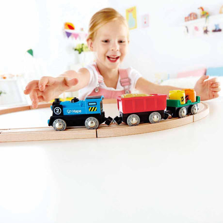 Train transporteur de matériel à piles-Hape-Comme des Pirates