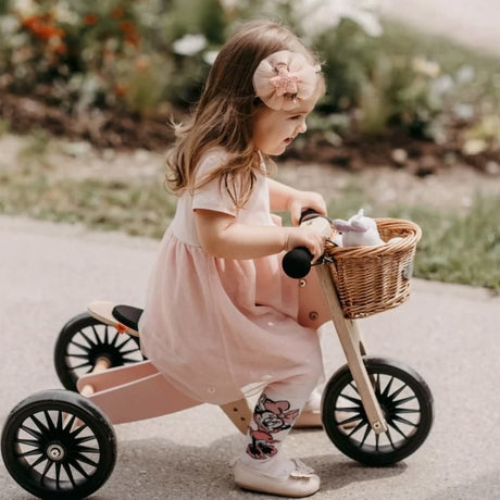 Tricycle Tiny Tot PLUS + casque et panier - Rose - Jeux d'extérieur by Kinderfeets