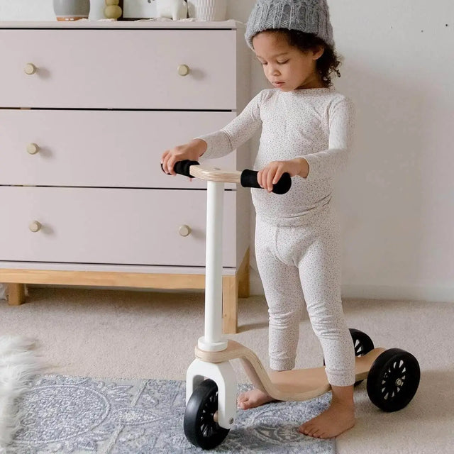 Trottinette en bois KinderScooter - Jeux d'extérieur by Kinderfeets
