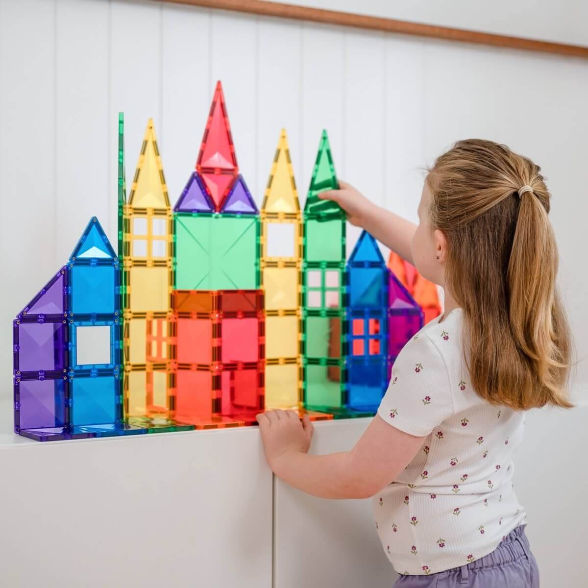CONNETIX Set De 50 Piezas Arcoíris Con Vehículos Magnéticos Para Aprender Jugando Y Estimular La Creatividad