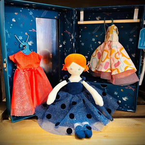 Valise tenues de soirée et poupée Les Parisiennes - Poupées by Moulin Roty