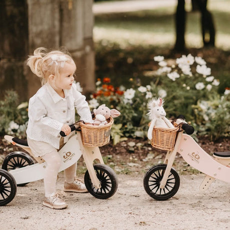 Vélo d'équilibre Tiny Tot Plus + casque & panier - Blanc - Jeux d'extérieur by Kinderfeets