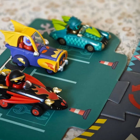 Voiture de course Crazy Motors - Mister Wings - Véhicules de jeu by Djeco