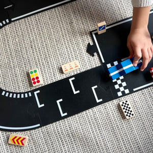 Road Blocks - Race Signs (8 pcs)